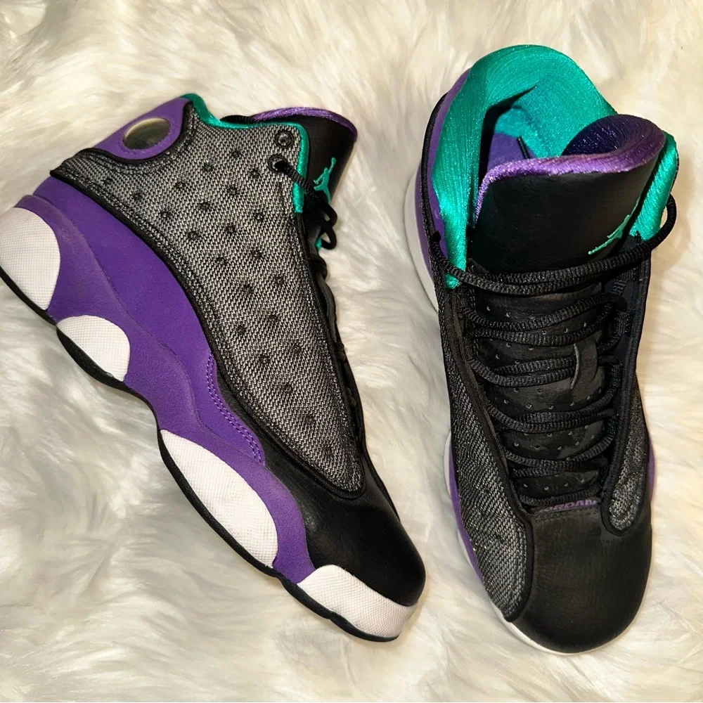 Jordan 13s💜🖤 - Picture 1 of 8